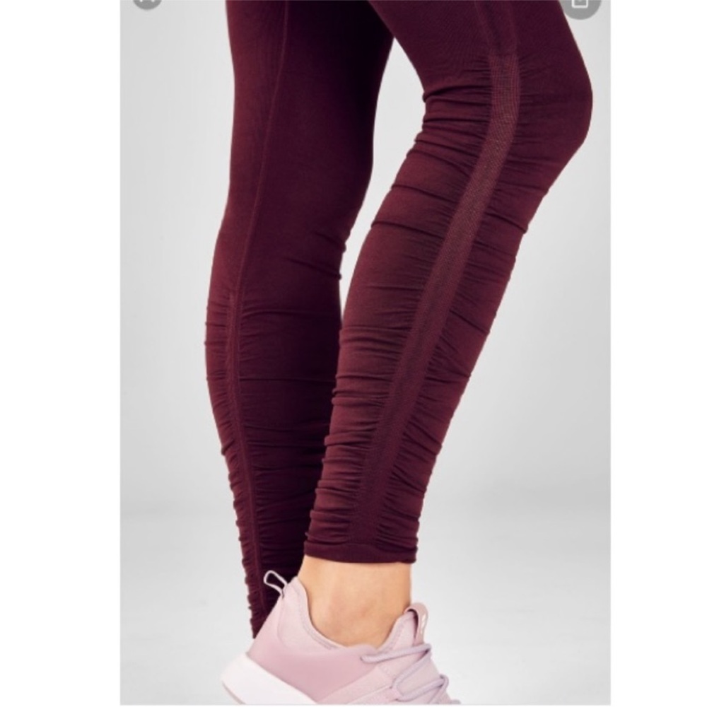 Fabletics Ruched Ankle Leggings - Picture 3 of 8